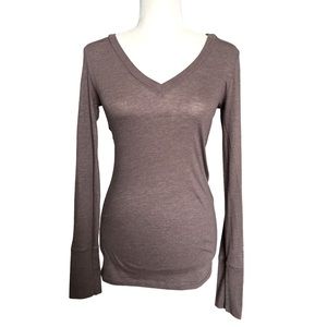 American Eagle Outfitters Long Sleeve Tee - Size Medium